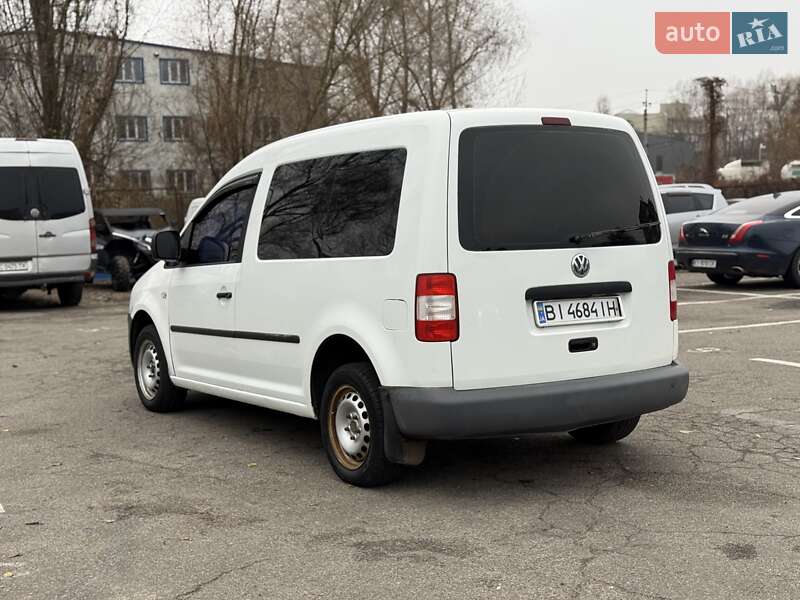 Минивэн Volkswagen Caddy 2006 в Киеве