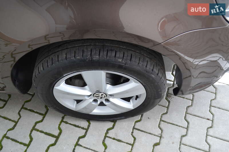 Минивэн Volkswagen Caddy 2011 в Виннице