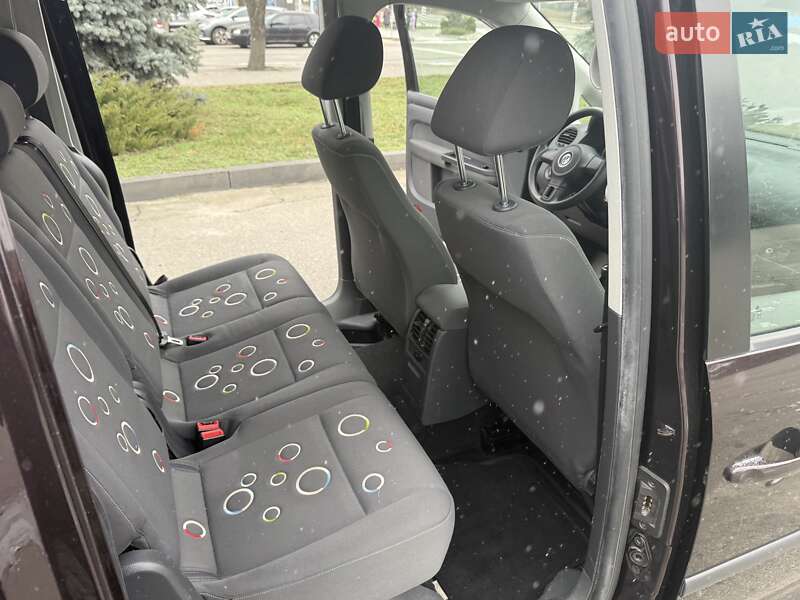 Минивэн Volkswagen Caddy 2011 в Лубнах