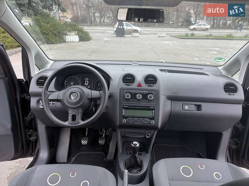 Минивэн Volkswagen Caddy 2011 в Лубнах