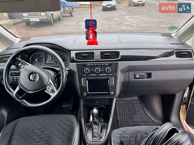 Мінівен Volkswagen Caddy 2016 в Охтирці