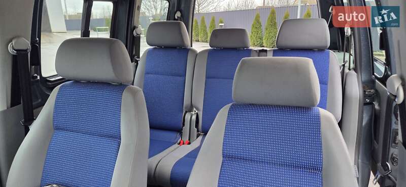 Мінівен Volkswagen Caddy 2005 в Немирові