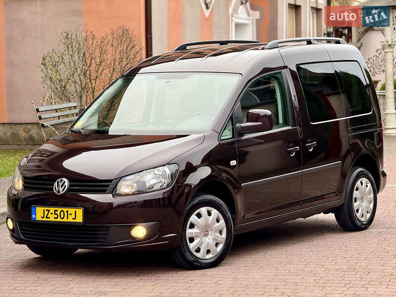 Мінівен Volkswagen Caddy 2013 в Стрию