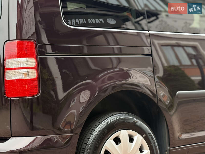 Мінівен Volkswagen Caddy 2013 в Стрию