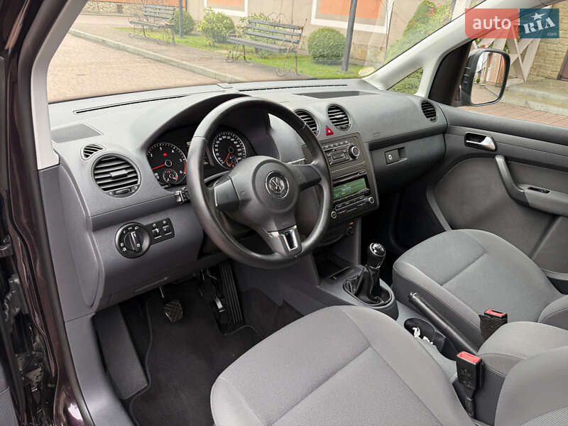 Мінівен Volkswagen Caddy 2013 в Стрию
