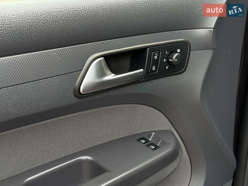 Мінівен Volkswagen Caddy 2013 в Стрию