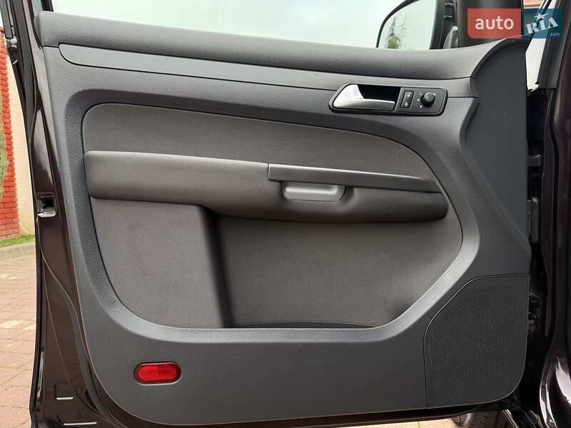 Мінівен Volkswagen Caddy 2013 в Стрию