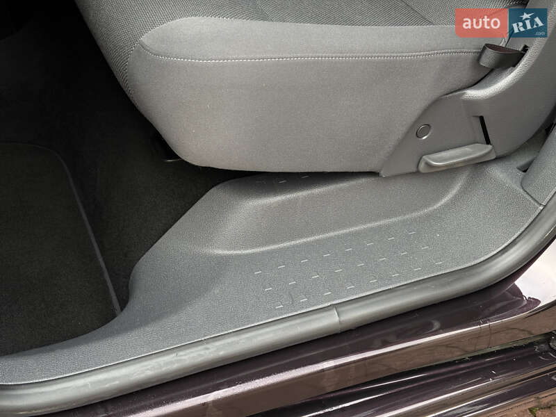 Мінівен Volkswagen Caddy 2013 в Стрию