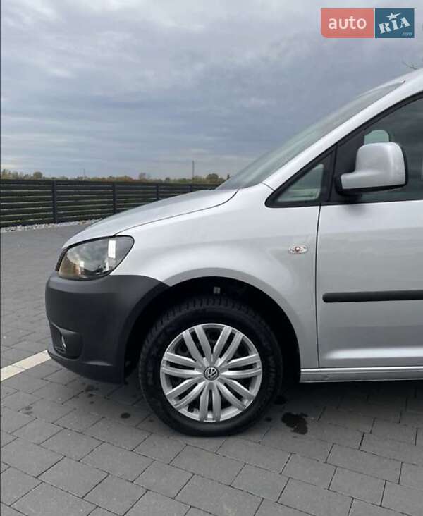Минивэн Volkswagen Caddy 2015 в Мукачево