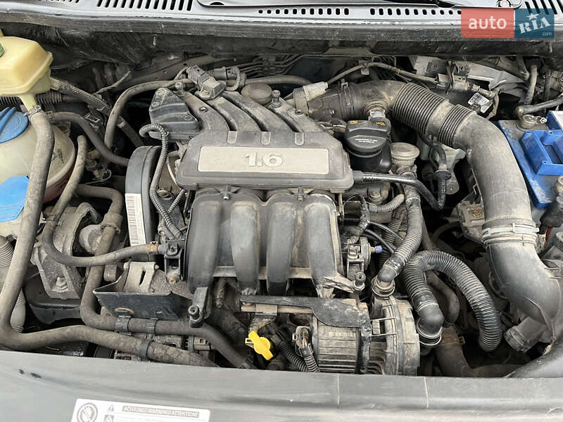 Мінівен Volkswagen Caddy 2010 в Луцьку