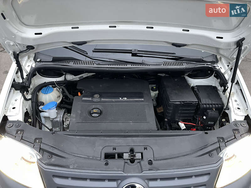 Мінівен Volkswagen Caddy 2005 в Вінниці