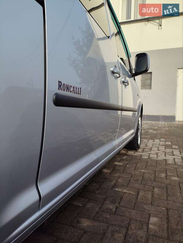 Минивэн Volkswagen Caddy 2012 в Черновцах