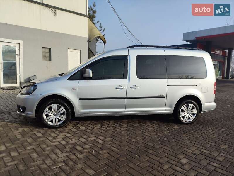 Минивэн Volkswagen Caddy 2012 в Черновцах