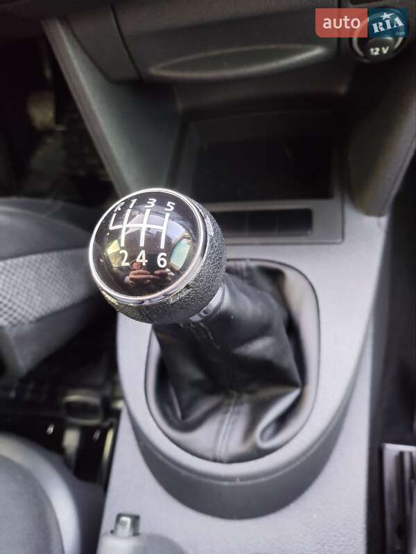 Минивэн Volkswagen Caddy 2012 в Черновцах