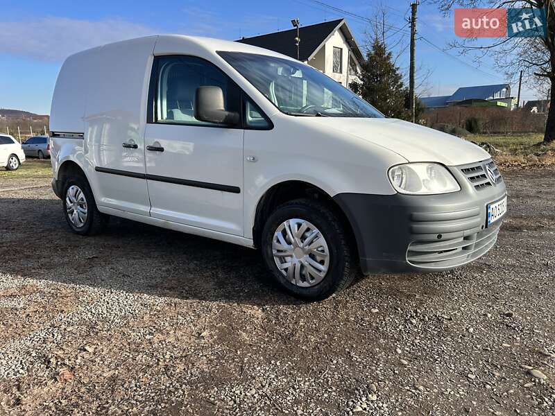 Вантажний фургон Volkswagen Caddy 2005 в Хусті