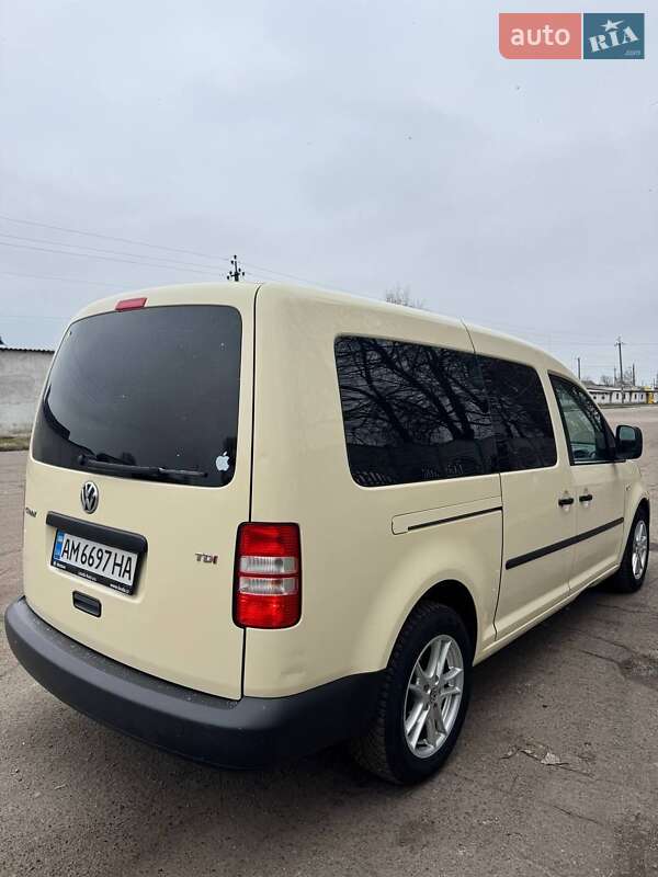 Мінівен Volkswagen Caddy 2013 в Солоному