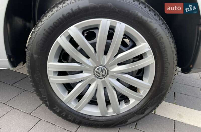 Минивэн Volkswagen Caddy 2015 в Мукачево