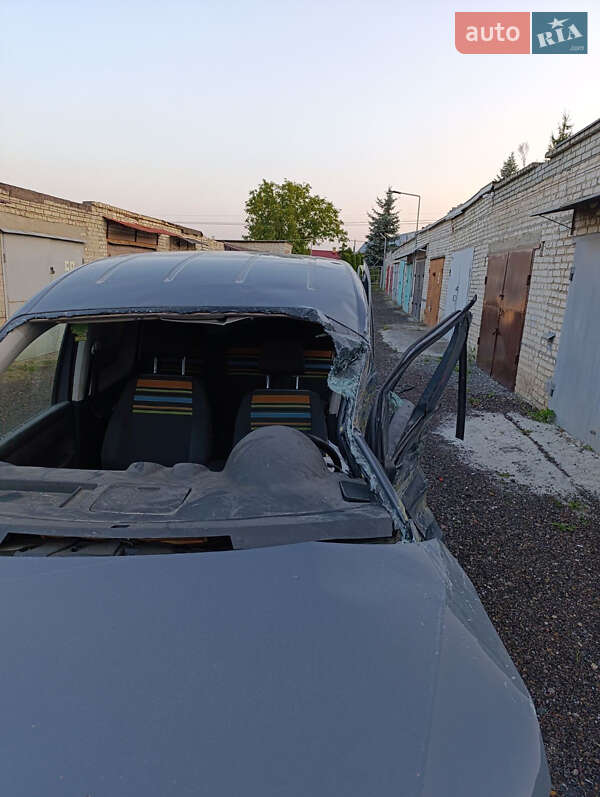 Мінівен Volkswagen Caddy 2013 в Львові