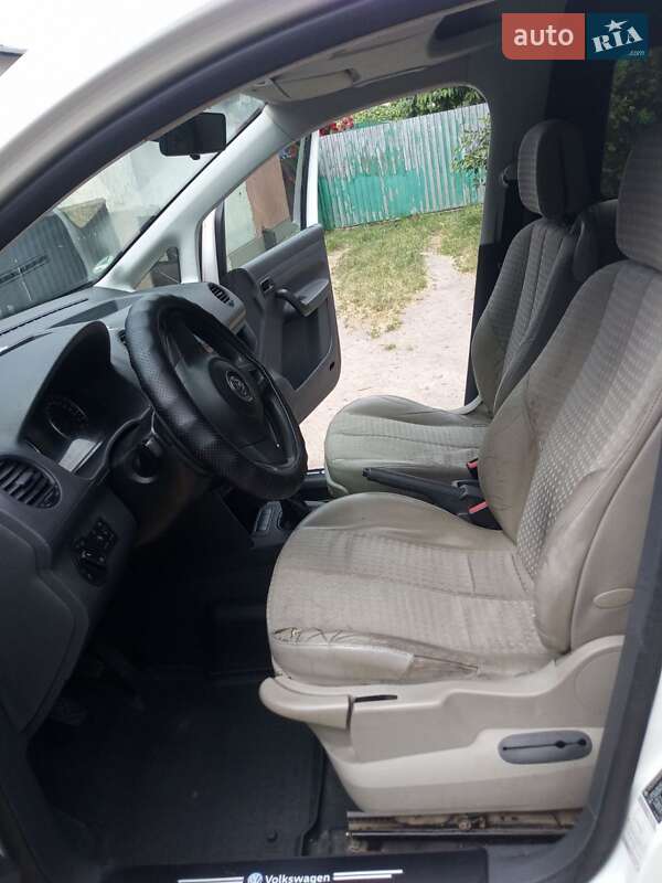 Мінівен Volkswagen Caddy 2010 в Жмеринці