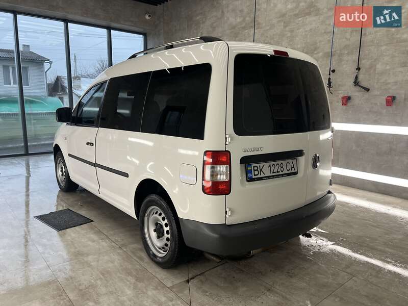 Мінівен Volkswagen Caddy 2008 в Рівному