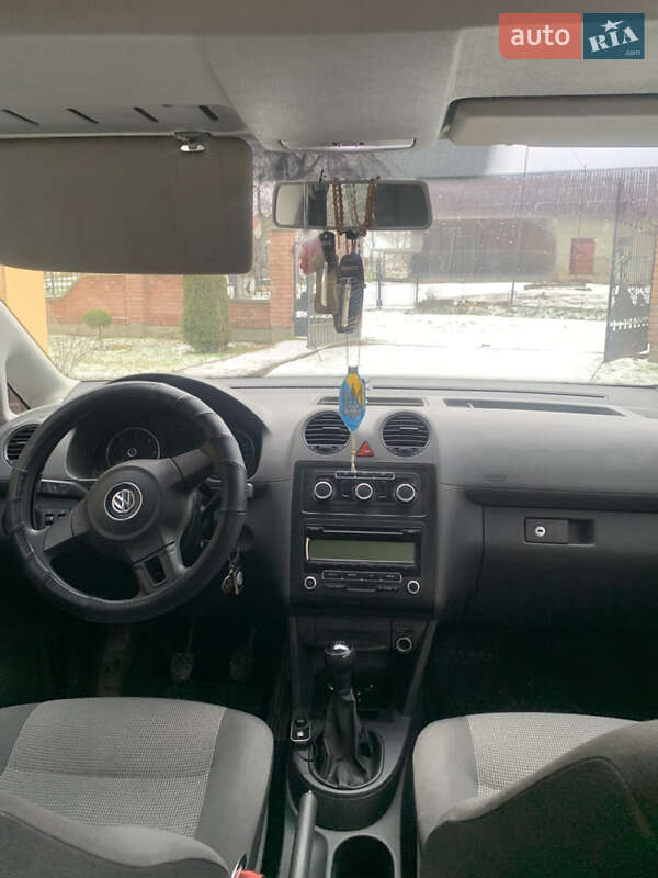 Мінівен Volkswagen Caddy 2010 в Дрогобичі