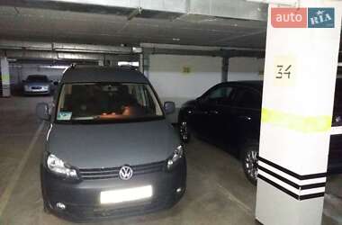 Мінівен Volkswagen Caddy 2013 в Києві