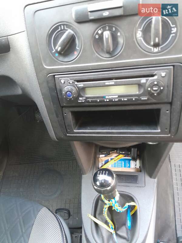 Мінівен Volkswagen Caddy 2008 в Жашківу