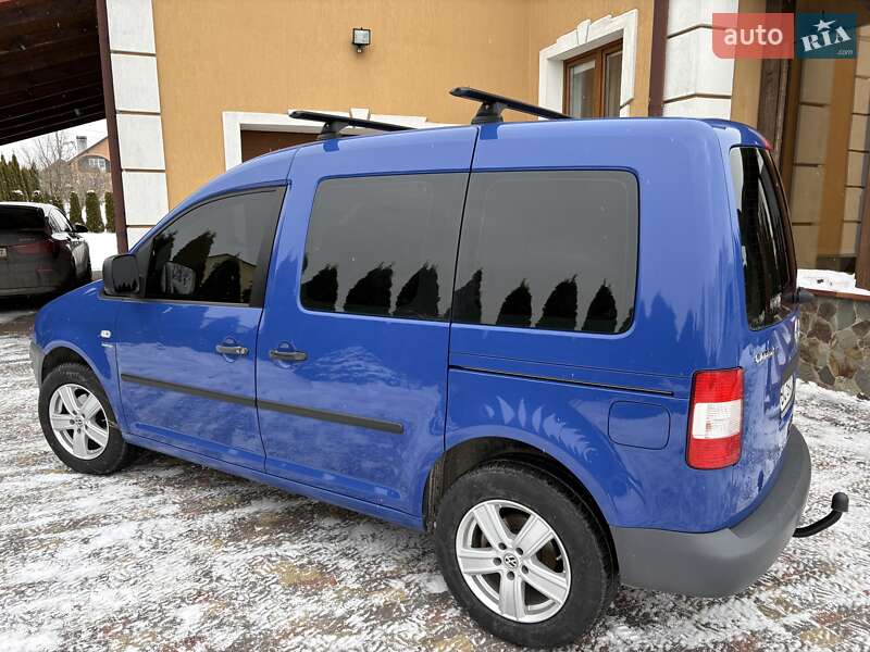 Минивэн Volkswagen Caddy 2006 в Судовой Вишне