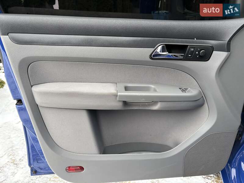 Минивэн Volkswagen Caddy 2006 в Судовой Вишне