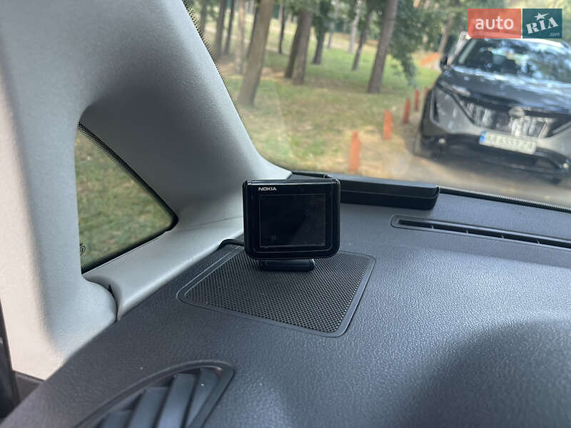 Мінівен Volkswagen Caddy 2010 в Кролевці