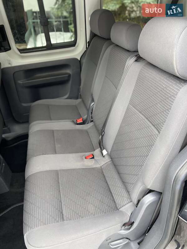 Мінівен Volkswagen Caddy 2014 в Києві