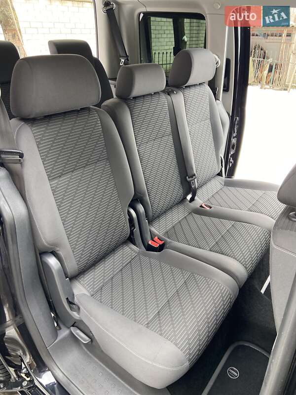 Мінівен Volkswagen Caddy 2014 в Києві