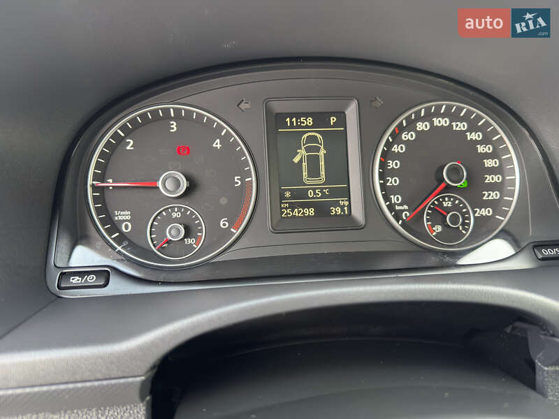 Минивэн Volkswagen Caddy 2012 в Бучаче