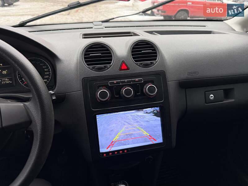 Вантажний фургон Volkswagen Caddy 2010 в Харкові