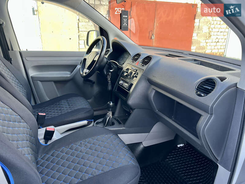 Мінівен Volkswagen Caddy 2006 в Житомирі