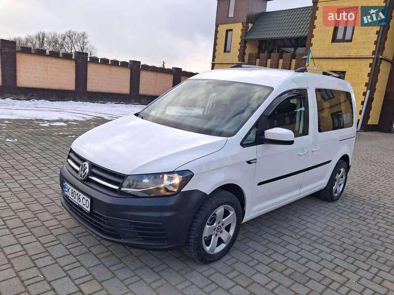 Мінівен Volkswagen Caddy 2016 в Чернівцях