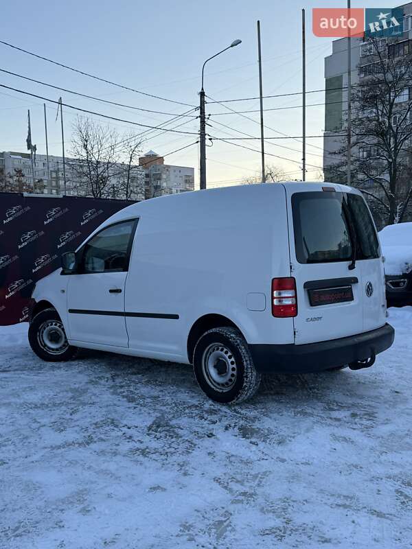 Грузовой фургон Volkswagen Caddy 2011 в Сумах
