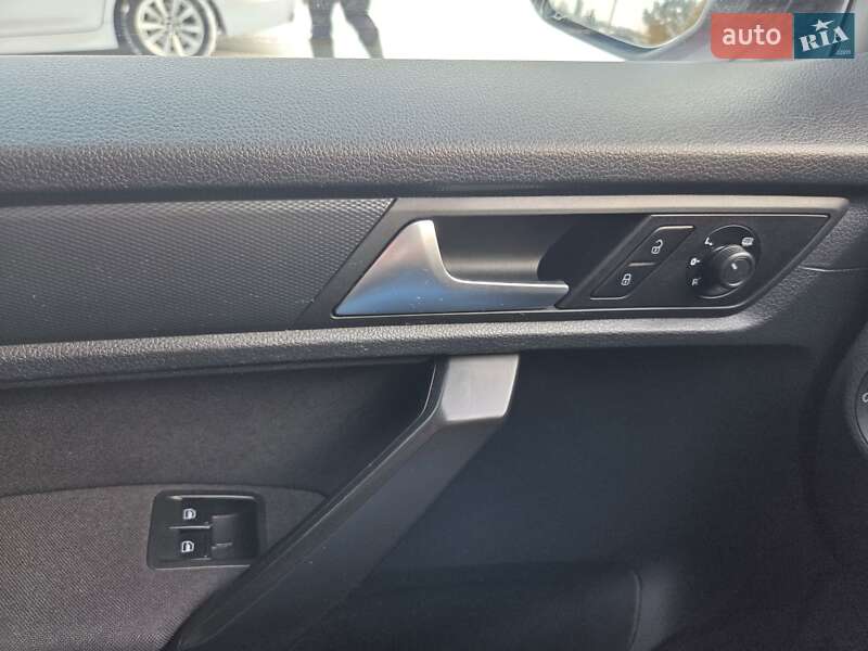 Минивэн Volkswagen Caddy 2019 в Нововолынске