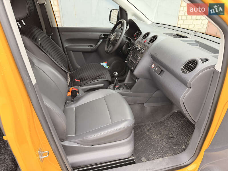 Минивэн Volkswagen Caddy 2012 в Киеве фото 12 Минивэн Volkswagen Caddy 2012 в Киеве