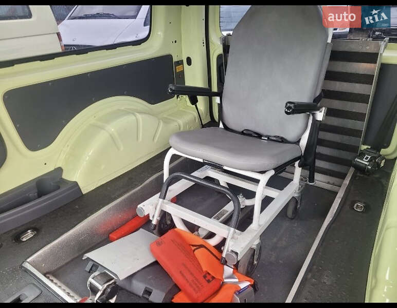 Мінівен Volkswagen Caddy 2013 в Черкасах фото 8 Мінівен Volkswagen Caddy 2013 в Черкасах