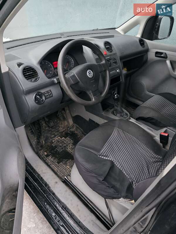 Минивэн Volkswagen Caddy 2009 в Киеве