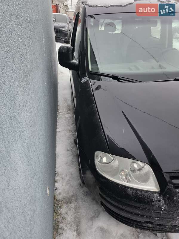 Минивэн Volkswagen Caddy 2009 в Киеве