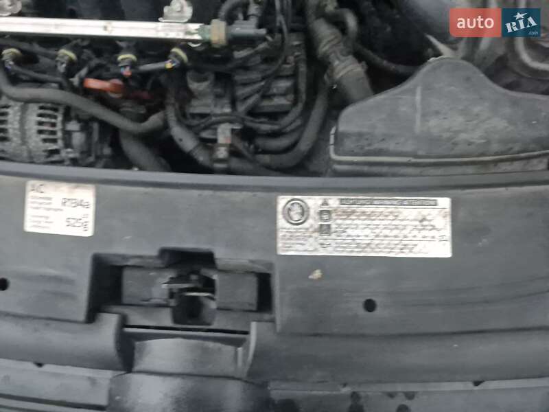 Минивэн Volkswagen Caddy 2011 в Киеве