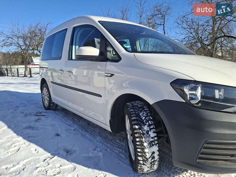 Минивэн Volkswagen Caddy 2015 в Луцке