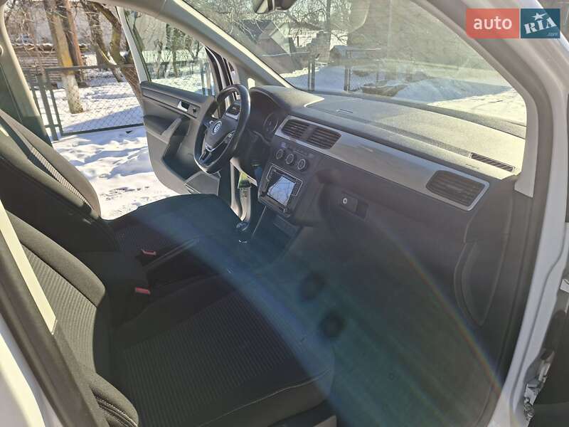 Минивэн Volkswagen Caddy 2015 в Луцке