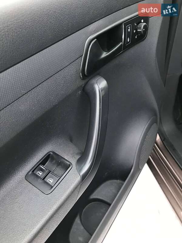 Минивэн Volkswagen Caddy 2011 в Харькове