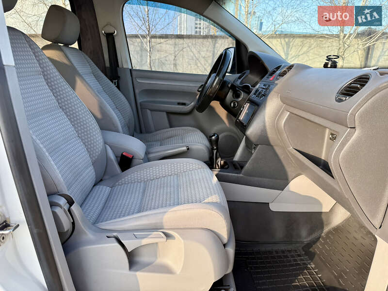 Минивэн Volkswagen Caddy 2008 в Кропивницком фото 18 Минивэн Volkswagen Caddy 2008 в Кропивницком