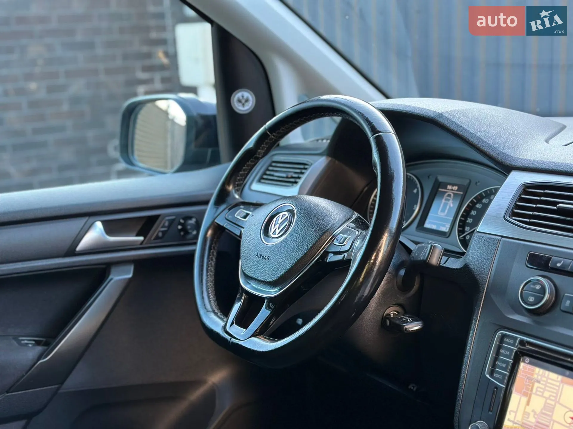 2017 Volkswagen Caddy - мініатюра 40
