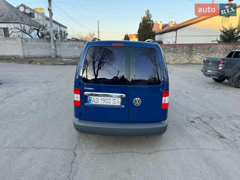 Минивэн Volkswagen Caddy 2010 в Днепре