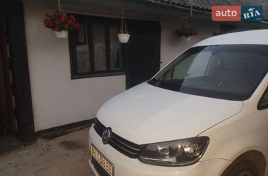 Минивэн Volkswagen Caddy 2010 в Корце